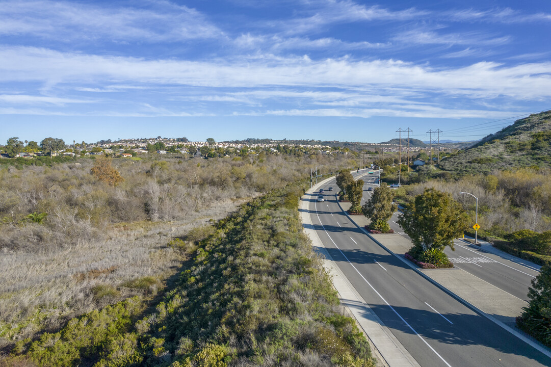 Cannon Rd in Carlsbad, CA - Building Photo