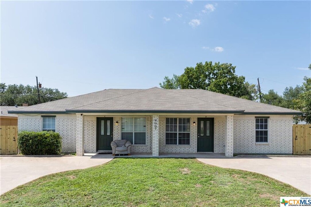 2007 Windward Dr in Killeen, TX - Building Photo