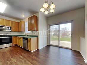 1214 Napa Ridge Ct in Union, KY - Foto de edificio - Building Photo