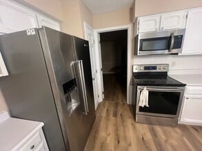 3768 E Carmel Dr in Carmel, IN - Building Photo - Building Photo