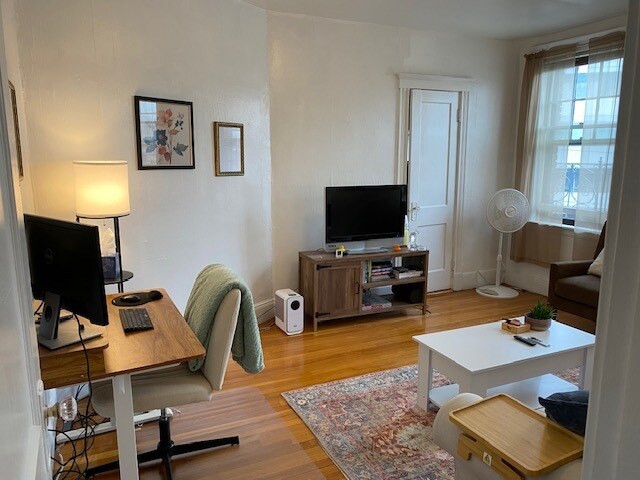 28 Sidlaw Rd, Unit 12 in Boston, MA - Foto de edificio