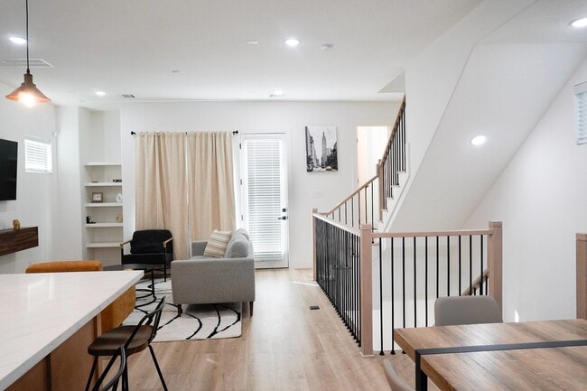 property at 2706 Cochran St