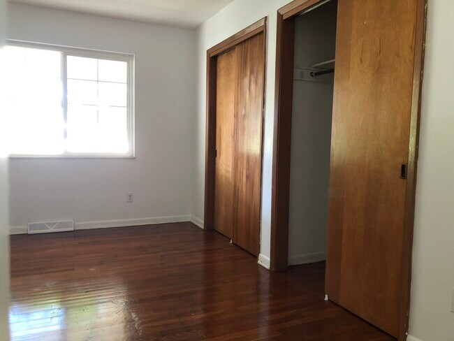 33 Poplar Ter, Unit 10 in Delaware, OH - Foto de edificio - Building Photo