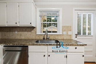 1575 Walker St SE in Smyrna, GA - Building Photo - Building Photo