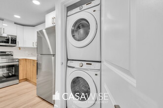 3229 Magpie Link NW in Edmonton, AB - Building Photo - Building Photo