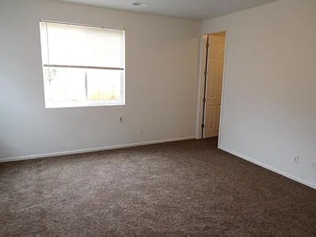 property at 25560 E Maple Pl