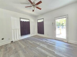 1305 Lotus St in Dallas, TX - Building Photo - Building Photo