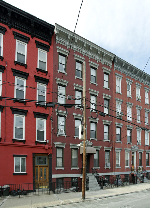 404 Grand St in Hoboken, NJ - Foto de edificio