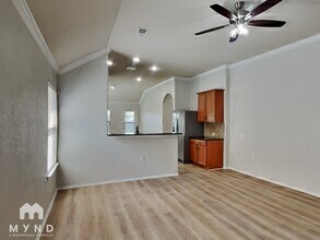 5833 Zachary Scott St in Austin, TX - Building Photo - Building Photo