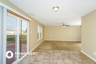 2248 Providence Dr in Greenwood, IN - Foto de edificio - Building Photo