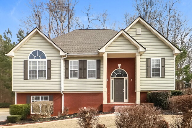 property at 215 Trelawney Pl