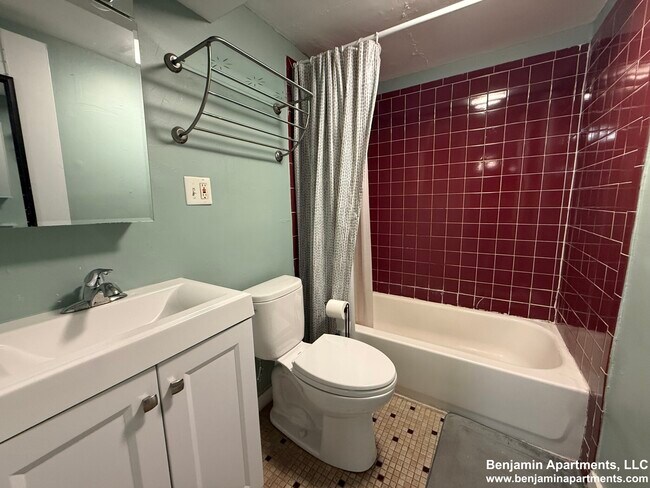 890 Huntington Ave, Unit 1 in Boston, MA - Building Photo - Building Photo