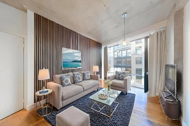 132 W 26th St