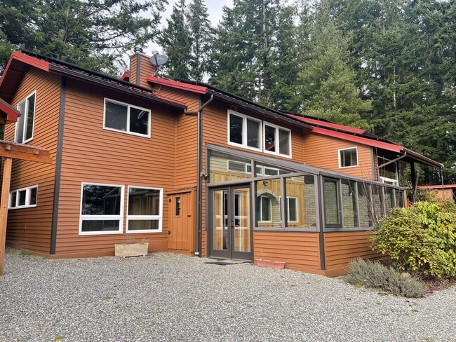 property at 5268 S Honeymoon Bay Rd