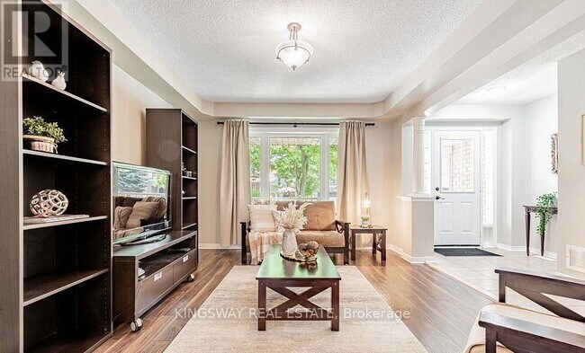 215 Equator Crescent in Vaughan, ON - Building Photo - Building Photo