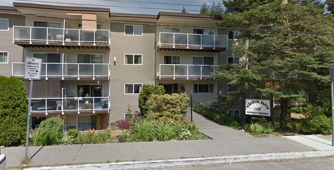property at 1480-1480 Boundary Crescent