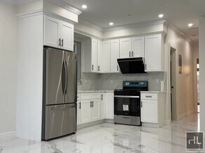 5716 162nd St-Unit -1 in Queens, NY - Building Photo - Building Photo