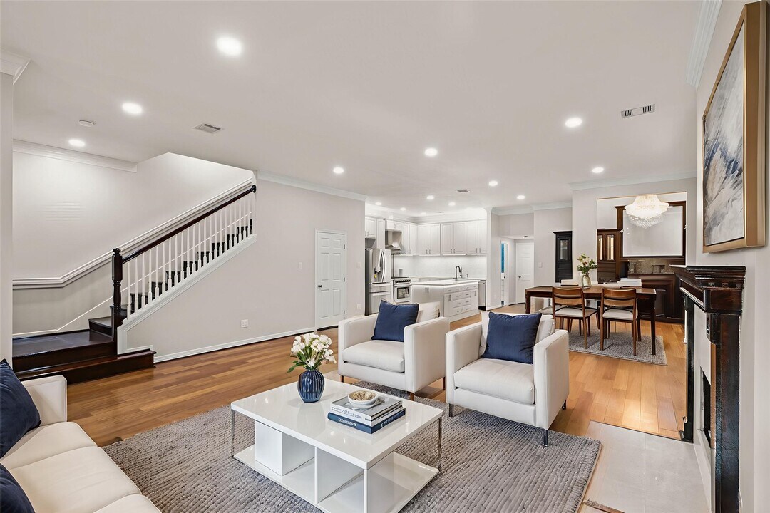 4023 Breakwood Dr in Houston, TX - Building Photo