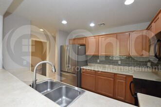 5750 S Ladyslipper Pl in Tucson, AZ - Building Photo - Building Photo