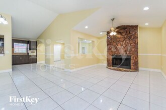 12126 Dakota Woods Ln in Orlando, FL - Building Photo - Building Photo