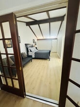 8339 Thorncliff Dr in San Antonio, TX - Foto de edificio - Building Photo