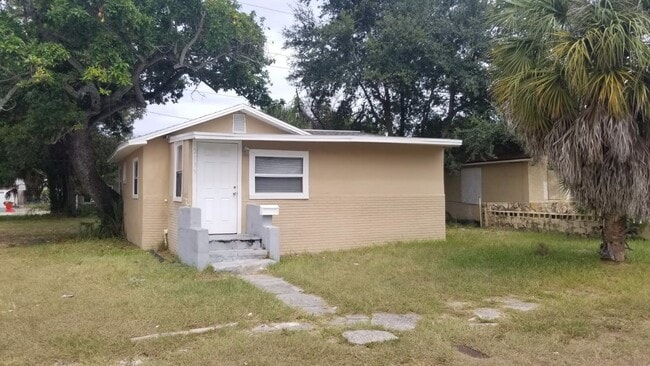 property at 2135 Oakley Ave S