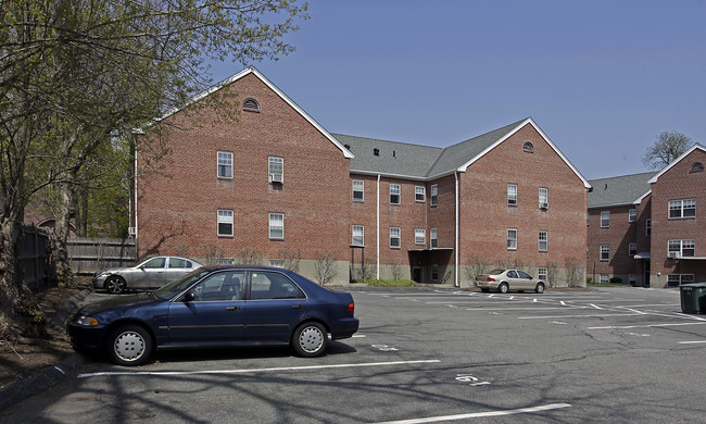 Westbrook Apartments in Newton, MA - Building Photo - Building Photo