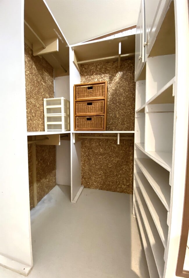 54 Windy Hill Rd in Asheville, NC - Building Photo - Building Photo