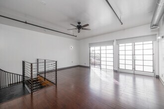 WM Lofts in Los Angeles, CA - Building Photo - Interior Photo