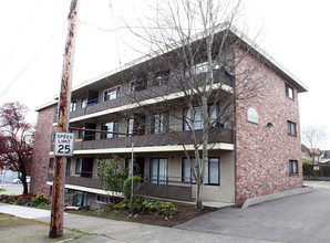 Harbortown Apartments in Seattle, WA - Building Photo - Building Photo