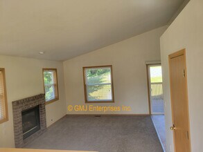 8401 181st Ave E in Bonney Lake, WA - Building Photo - Building Photo
