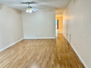 11461 NW 38th St in Coral Springs, FL - Building Photo - Building Photo