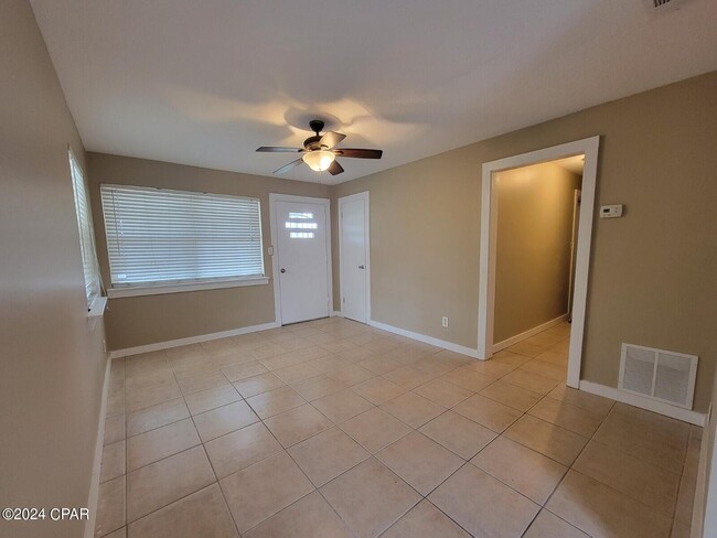 1710 Chestnut Ave in Panama City, FL - Building Photo - Building Photo