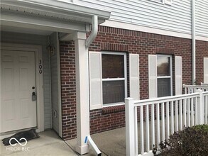 13325 White Granite Dr in Fishers, IN - Building Photo - Building Photo