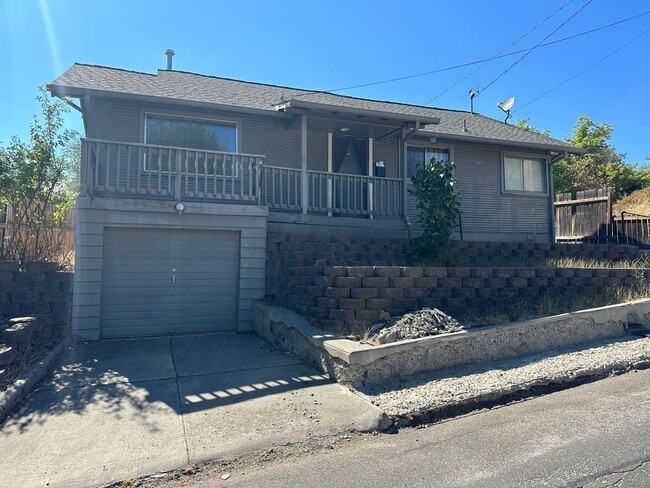 property at 1528 Wilford Ave