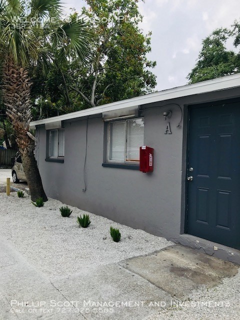 919 34th Ave W-Unit -A in Bradenton, FL - Building Photo - Building Photo