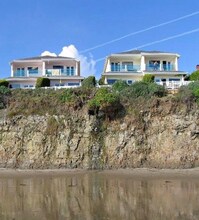 6577 Del Playa Dr in Isla Vista, CA - Building Photo - Building Photo