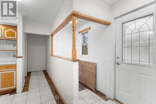 4124 Terrace Ave in Niagara Falls, ON - Foto de edificio - Building Photo