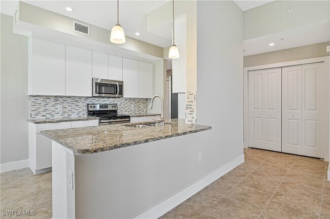 18238 Creekside Preserve Loop in Ft. Myers, FL - Building Photo - Building Photo