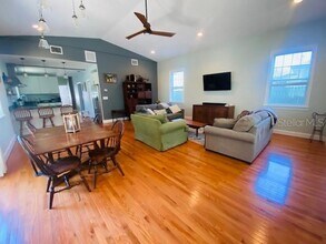 2527 4th Ave N in St. Petersburg, FL - Building Photo - Building Photo