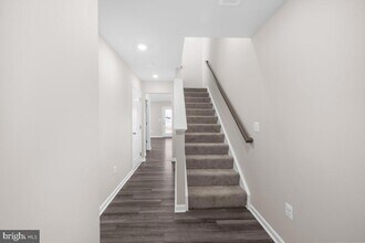 569 Seeback Dr in Charles Town, WV - Foto de edificio - Building Photo