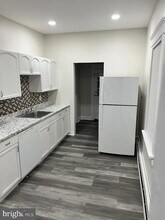 28 Victoria Ave in Spotswood, NJ - Foto de edificio - Building Photo