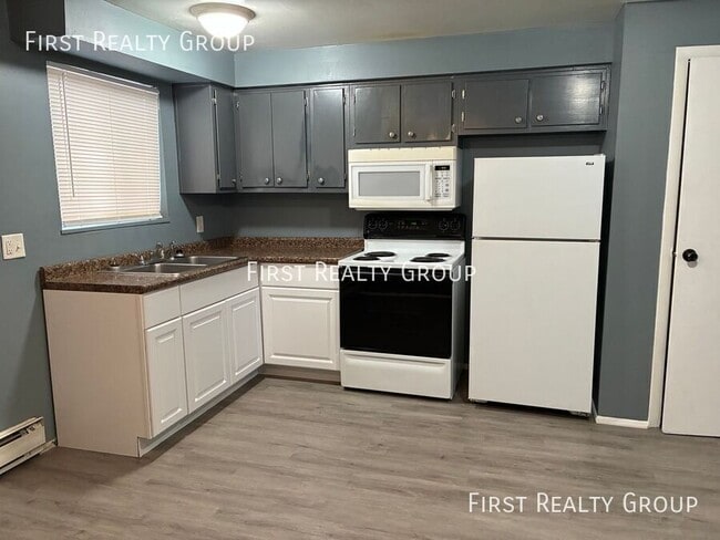 4909 Northcutt Pl in Dayton, OH - Building Photo - Building Photo