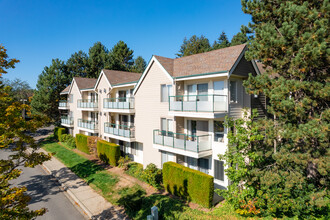 Crystal Ridge in Seattle, WA - Building Photo - Primary Photo