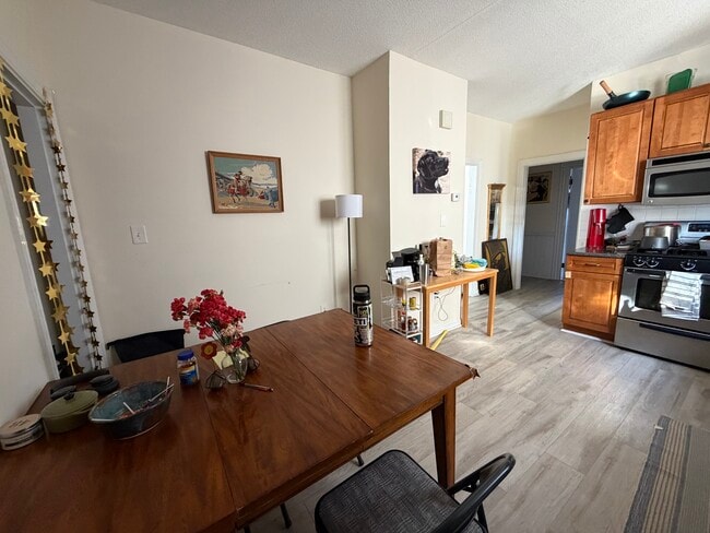 68 Winchester St, Unit 1 in Medford, MA - Building Photo - Building Photo