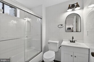 712 N American St in Philadelphia, PA - Building Photo - Building Photo