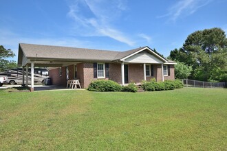 1200 West Mount Drive in Rocky Mount, NC - Building Photo - Building Photo