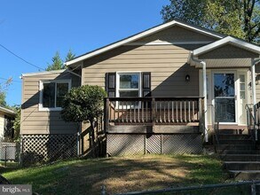4011 Plyers Mill Rd, Unit 19 in Kensington, MD - Building Photo - Building Photo