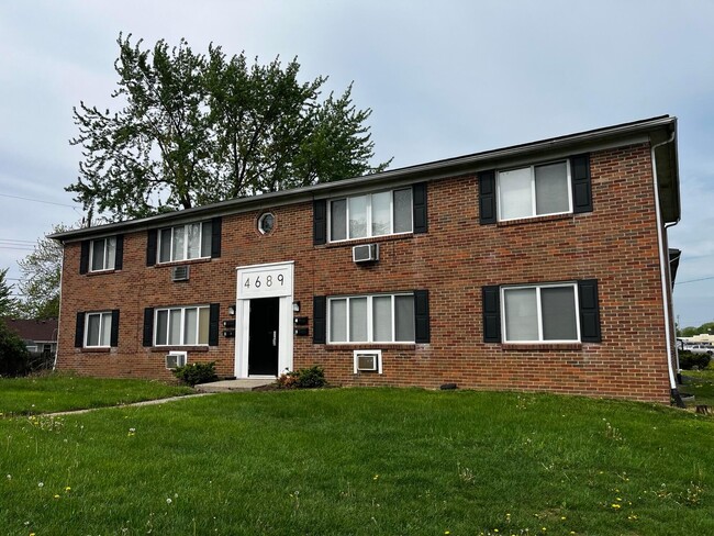 property at 4689 Hilton Ave