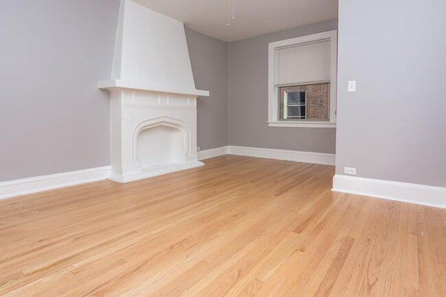 7620 S Phillips Ave in Chicago, IL - Building Photo - Building Photo